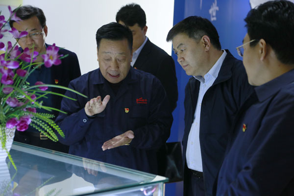 政声｜市委常委、统 战部长娄会峰光临博天堂918调研