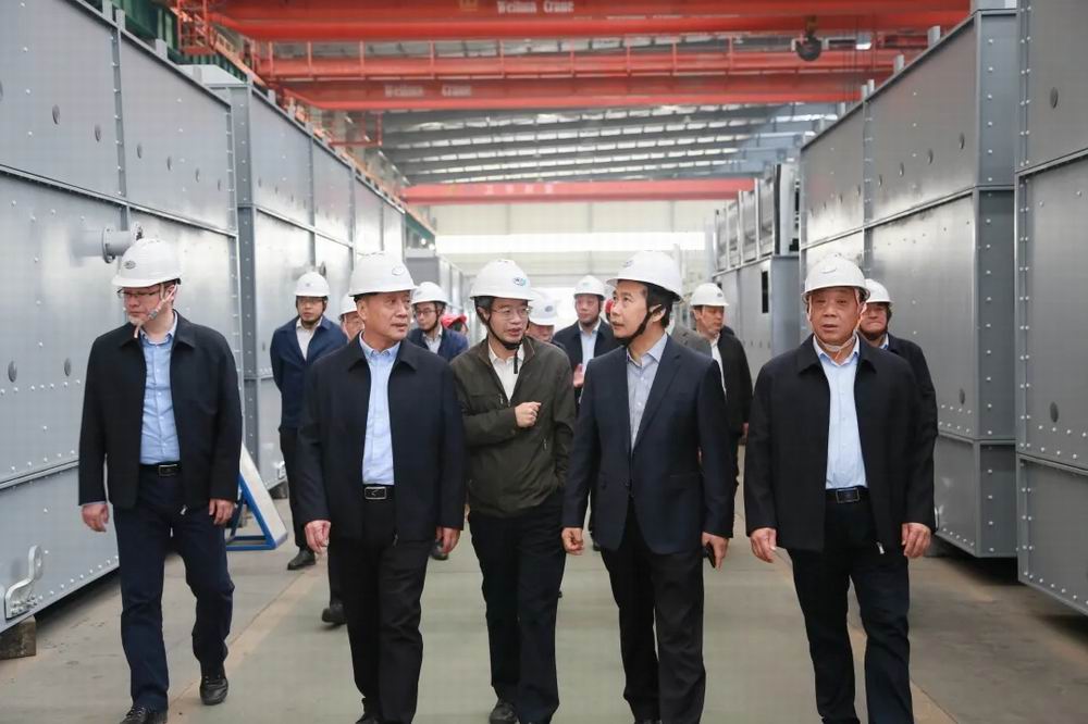 中石化洛阳（广州）工程有限公司党委书记周成平一行专家到公司调查领导