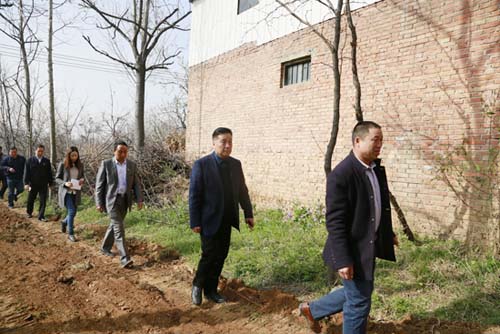 博天堂918党委书记李占明深刻穷困户调研，助力精准扶贫