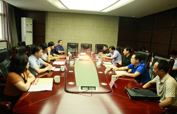 市委组织部一行光临博天堂918调研非公党建工作